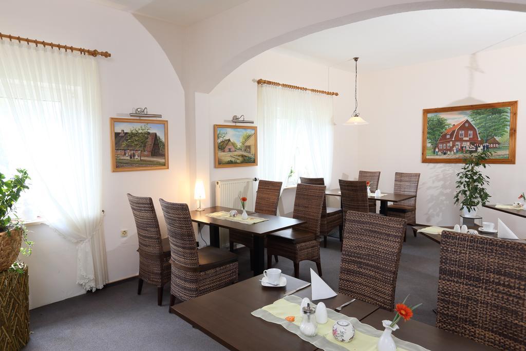 Hotel Zur Linde Hechthausen Buitenkant foto